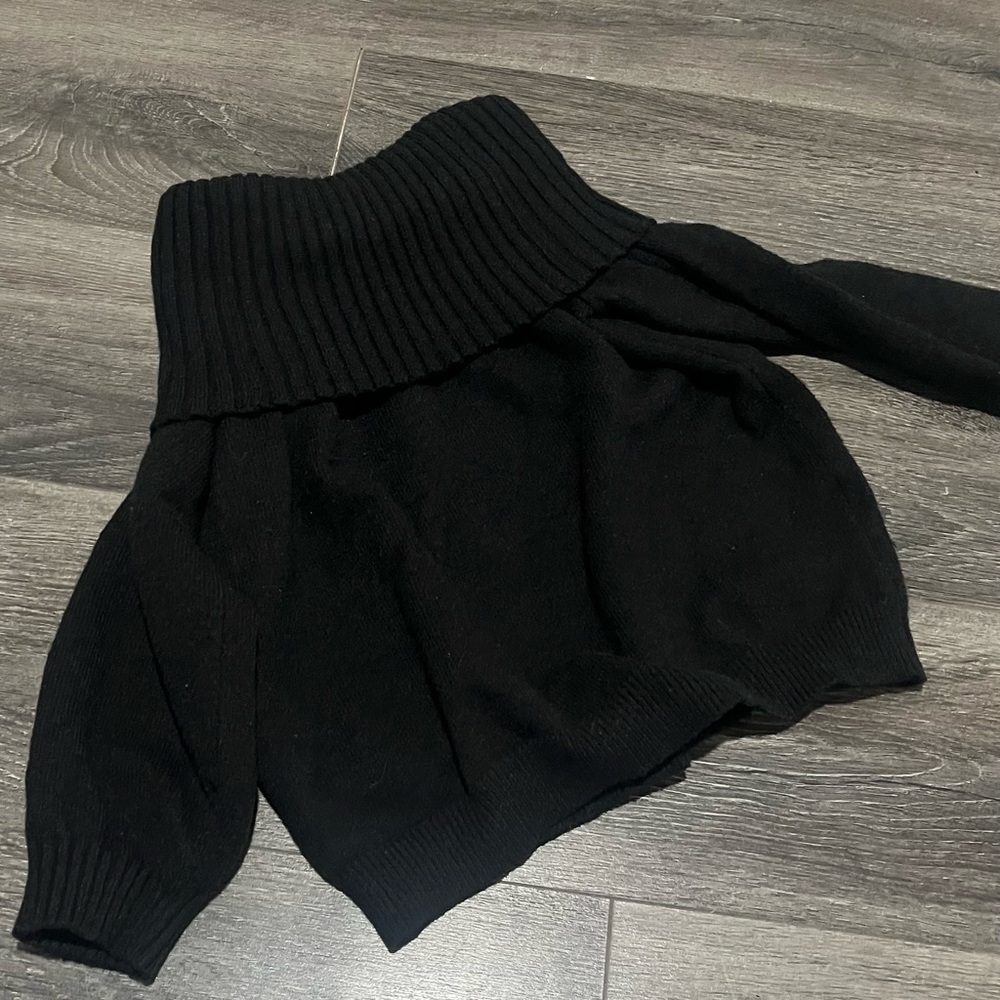 Knit sweater
